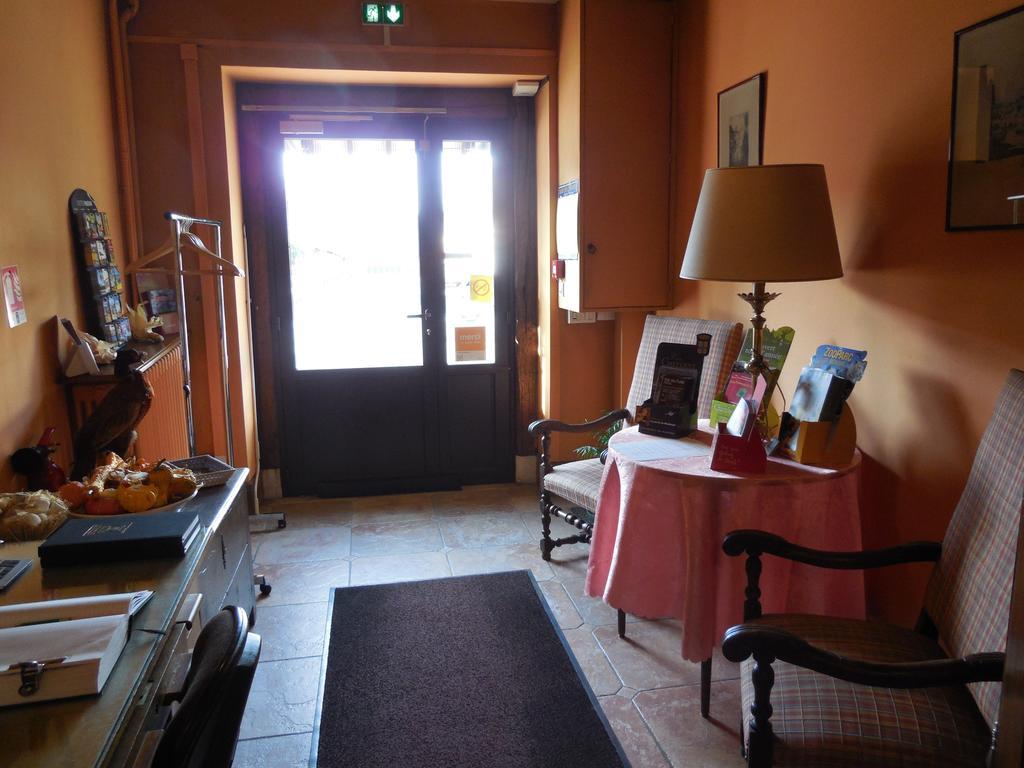 Hotel Le Lion D'Or Salbris Dış mekan fotoğraf